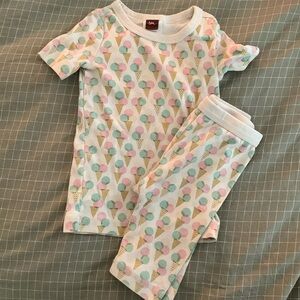 Tea Collection Girls Short Sleeve and Shorts Pajama Set Ice Cream 4 4T‎